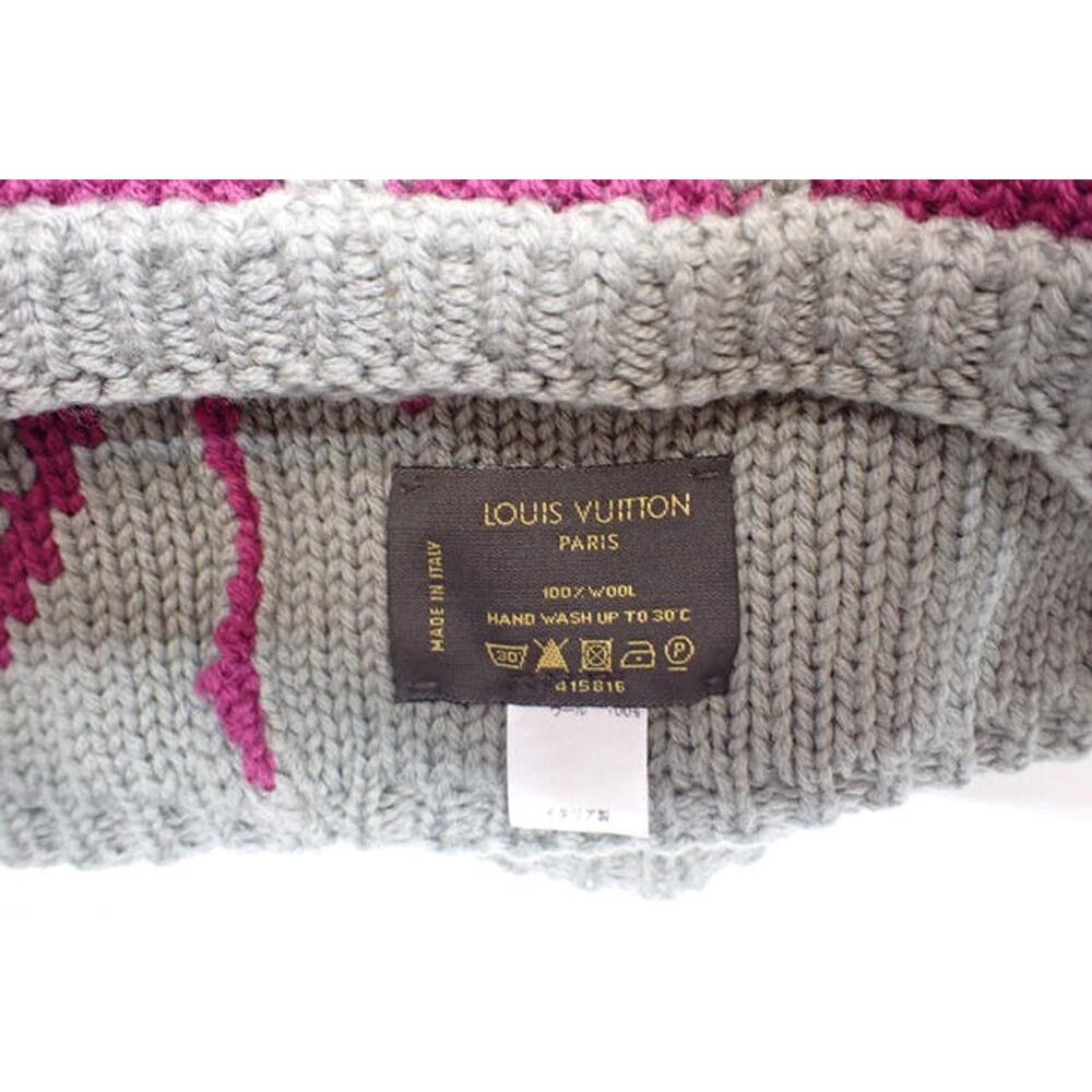 Louis Vuitton Monogram Reversible Snood - Pink & Grey - Picture 5 of 5